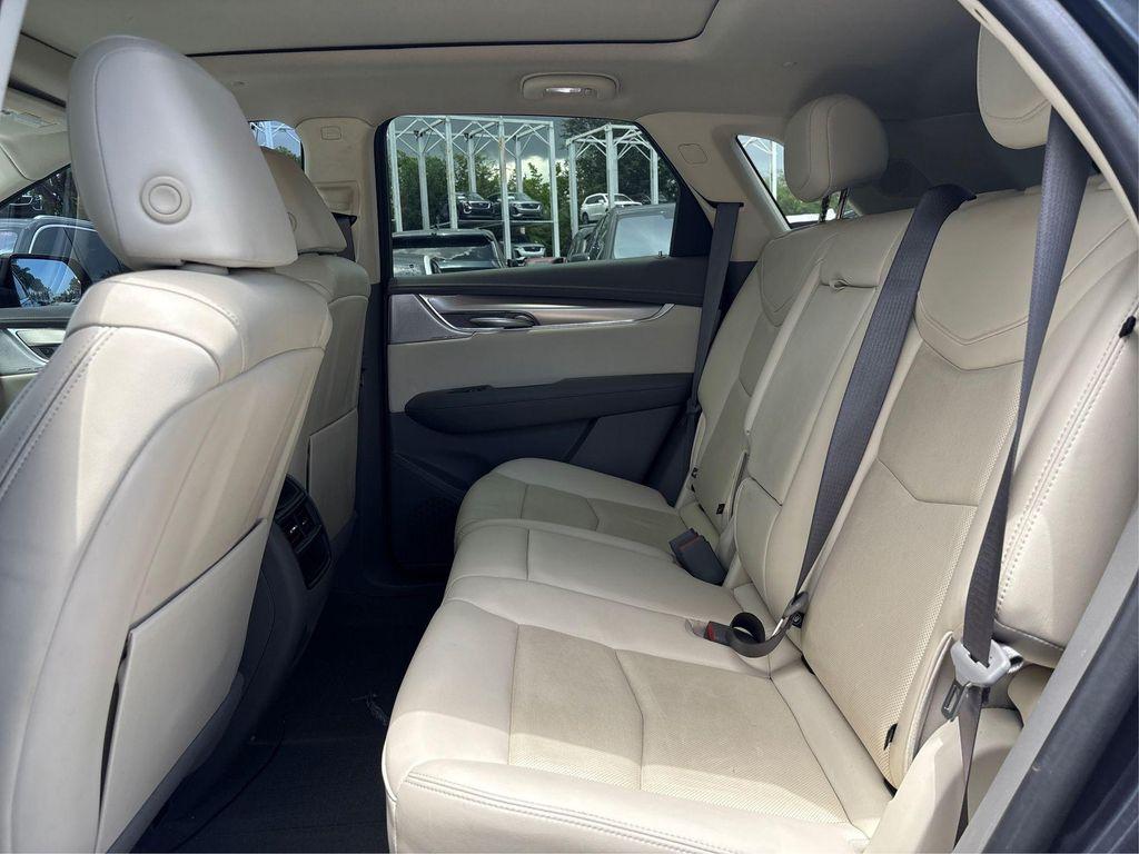 used 2023 Cadillac XT5 car, priced at $30,388