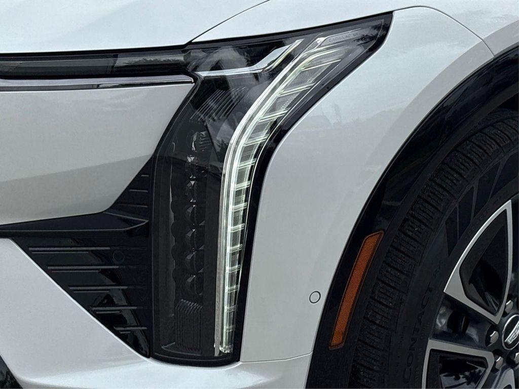 new 2025 Cadillac OPTIQ car, priced at $50,514