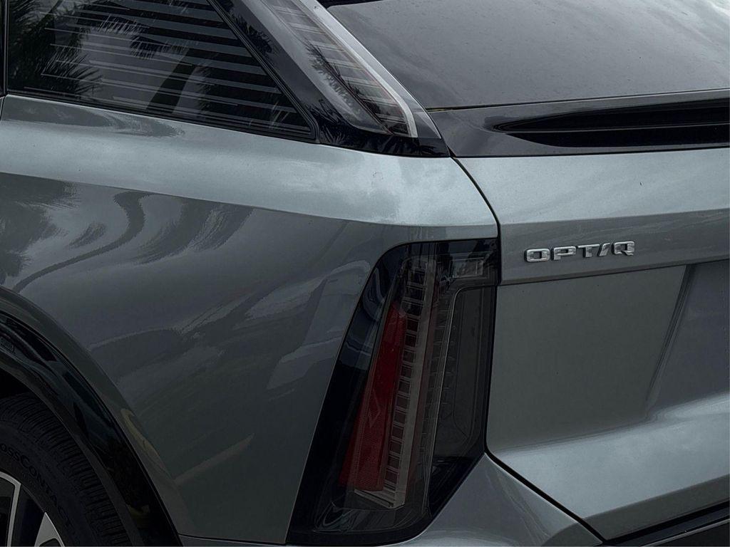 new 2025 Cadillac OPTIQ car, priced at $55,615