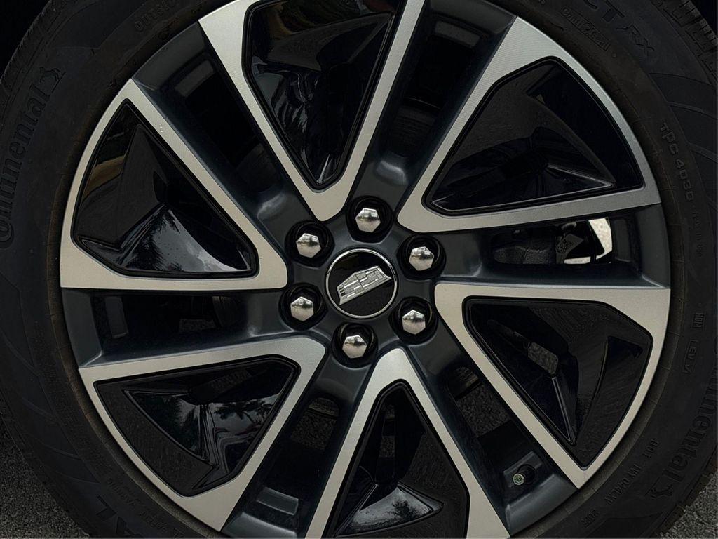 new 2025 Cadillac OPTIQ car, priced at $55,615