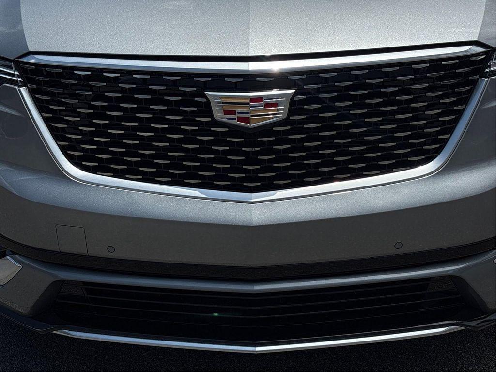 new 2025 Cadillac XT6 car, priced at $48,690
