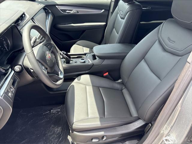 new 2025 Cadillac XT6 car, priced at $48,690