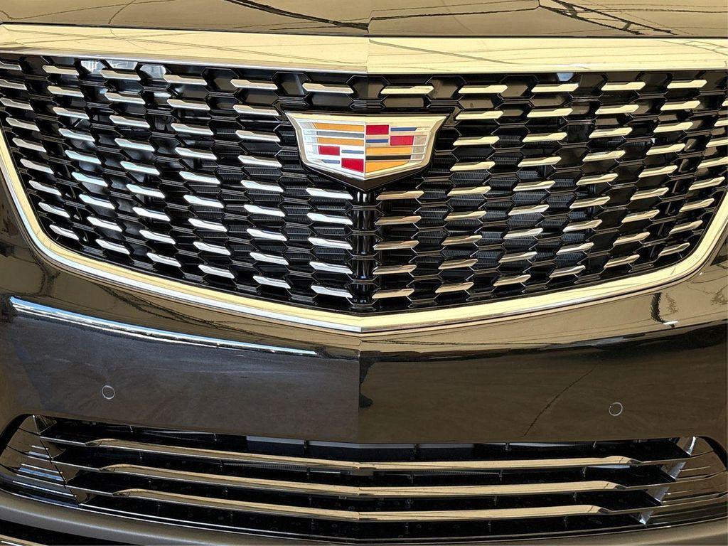 new 2025 Cadillac XT5 car, priced at $39,995