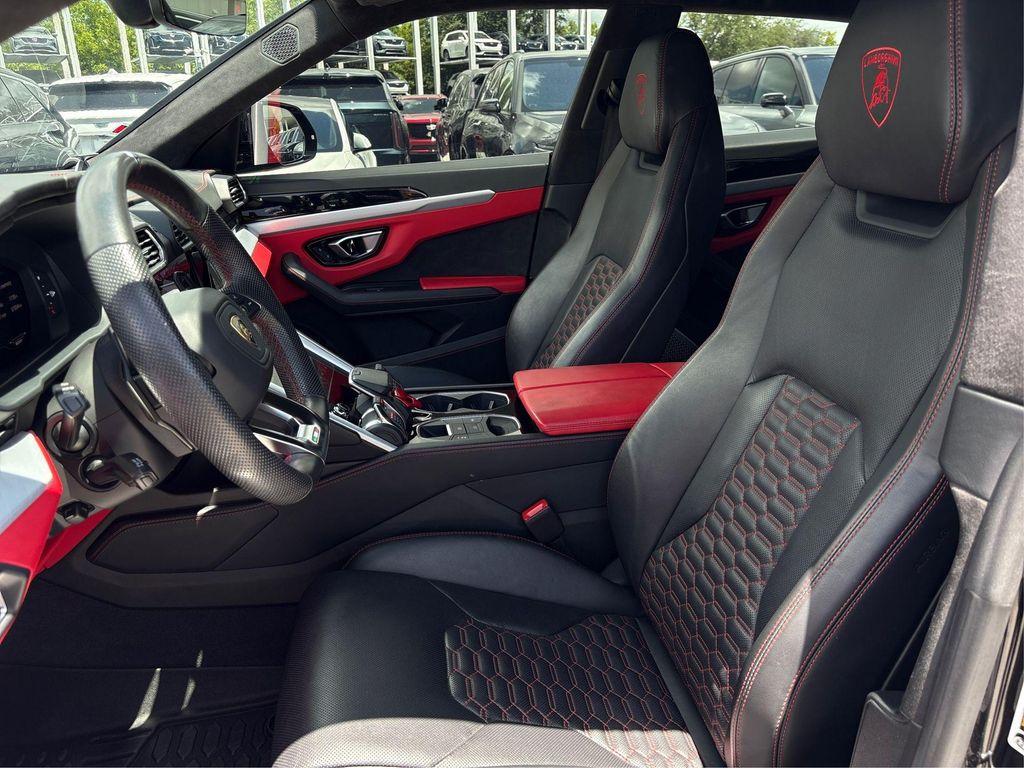 used 2022 Lamborghini Urus car, priced at $213,678
