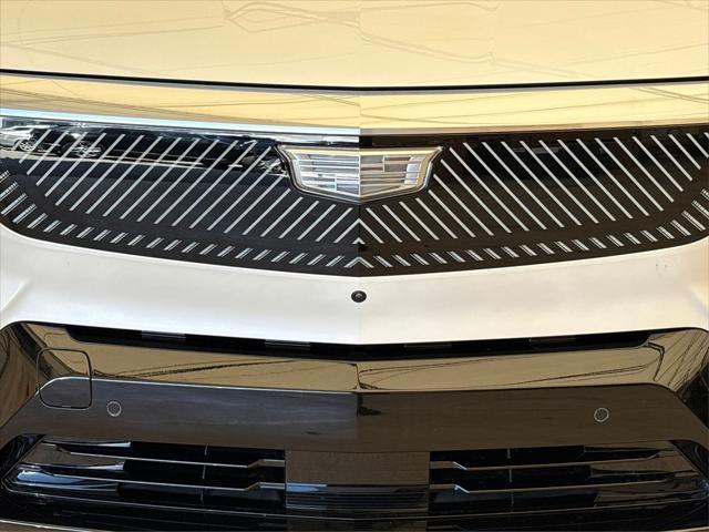 new 2025 Cadillac OPTIQ car, priced at $55,615