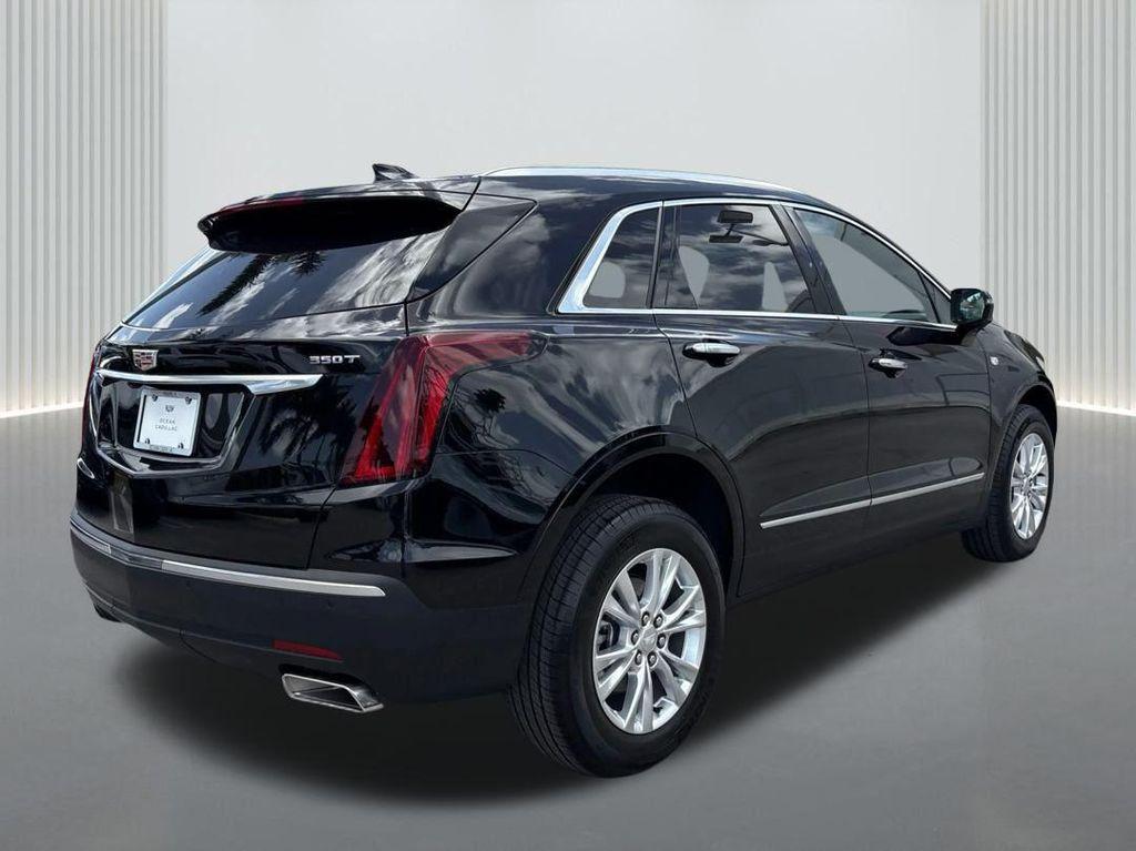 new 2025 Cadillac XT5 car, priced at $41,450