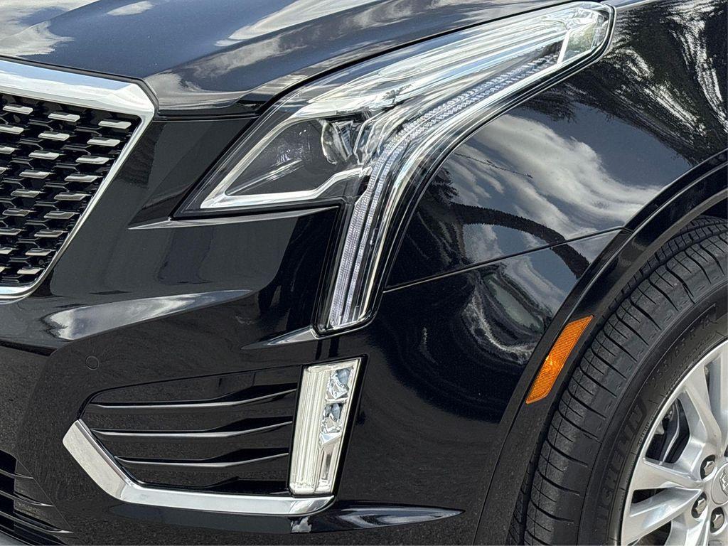 new 2025 Cadillac XT5 car, priced at $41,450