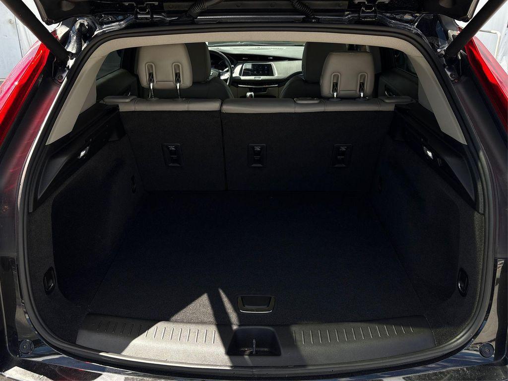 used 2023 Cadillac XT4 car, priced at $27,639