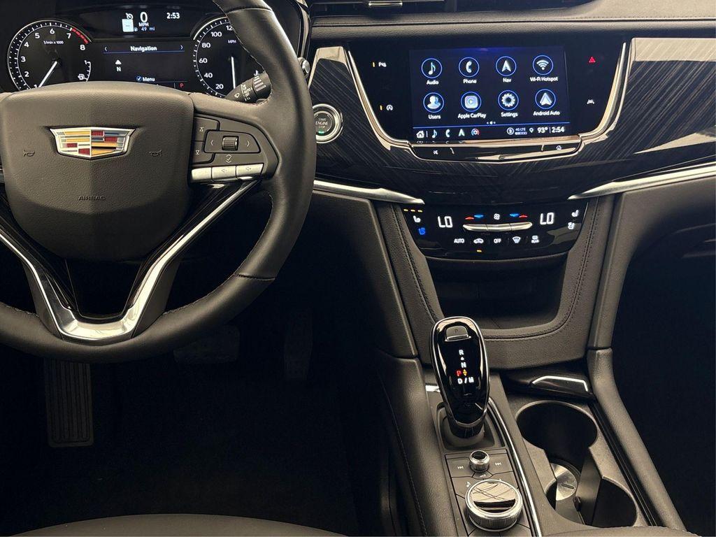 new 2025 Cadillac XT6 car, priced at $49,550
