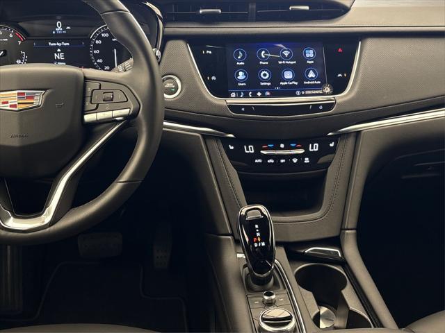new 2025 Cadillac XT6 car, priced at $39,991