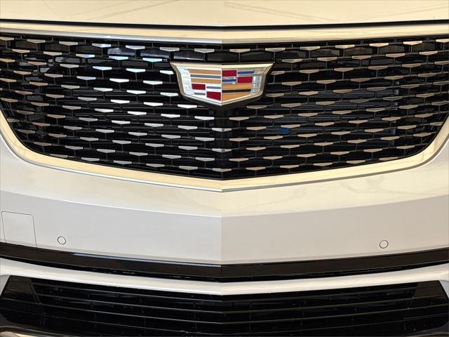 new 2025 Cadillac XT6 car, priced at $39,991