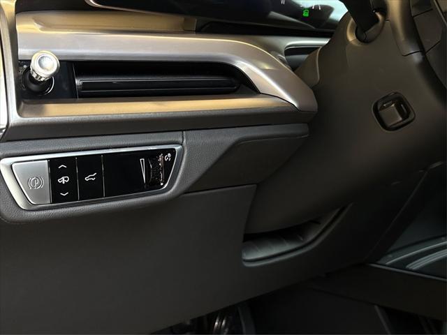 new 2026 Cadillac VISTIQ car, priced at $98,815