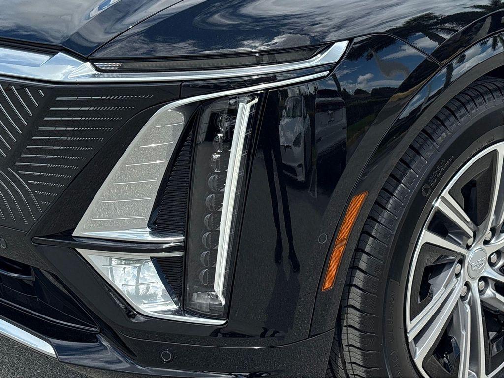 new 2025 Cadillac LYRIQ car, priced at $61,014