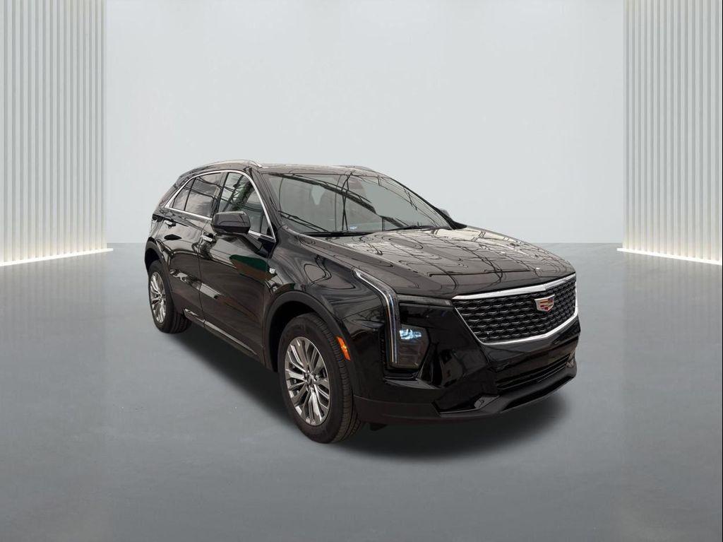 new 2025 Cadillac XT4 car, priced at $42,615