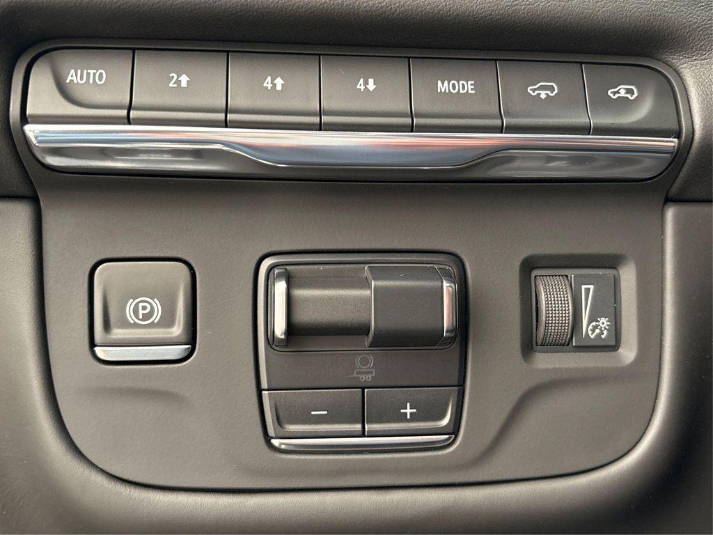 new 2025 Cadillac Escalade ESV car, priced at $127,040