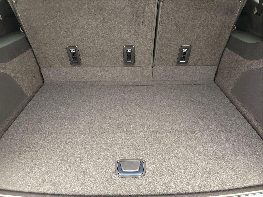 new 2025 Cadillac Escalade ESV car, priced at $127,040