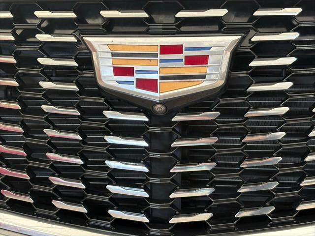 used 2023 Cadillac XT5 car, priced at $31,000