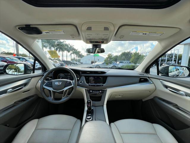 used 2021 Cadillac XT5 car, priced at $28,000