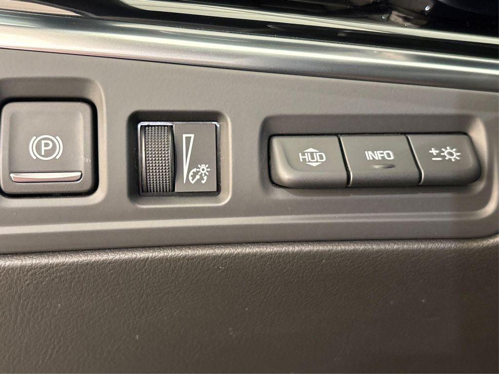 new 2025 Cadillac XT6 car, priced at $46,850