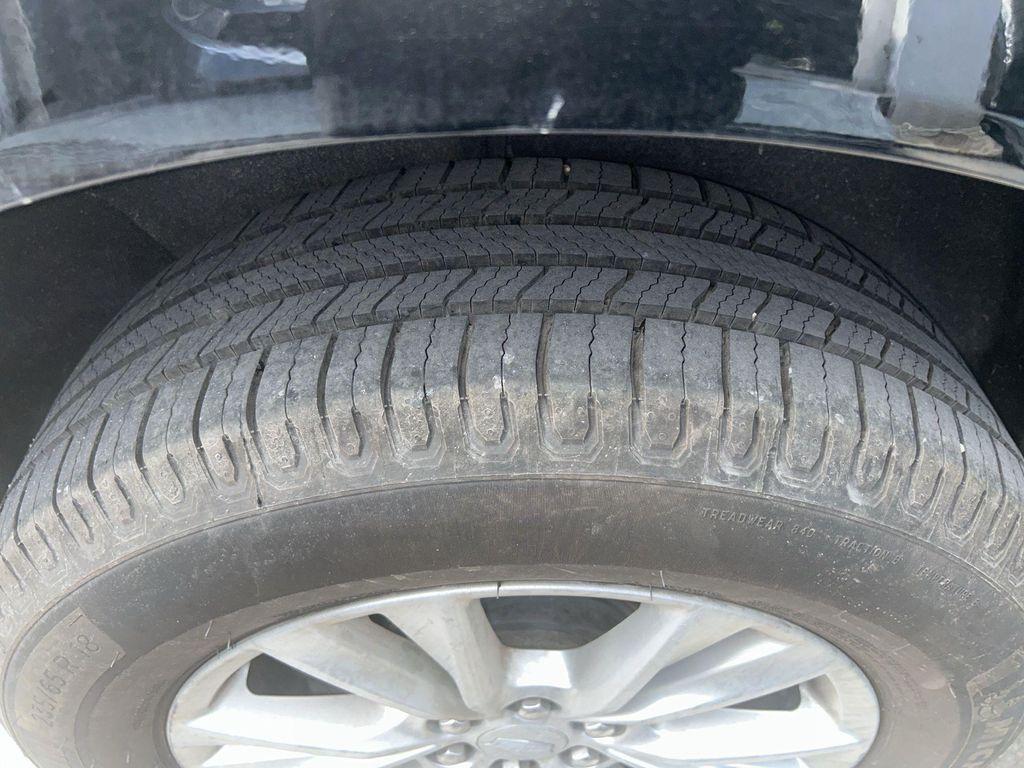 used 2023 Cadillac XT5 car, priced at $27,600