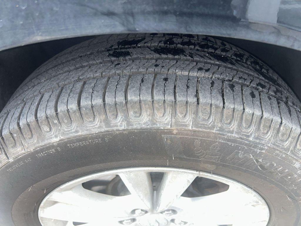 used 2023 Cadillac XT5 car, priced at $27,600