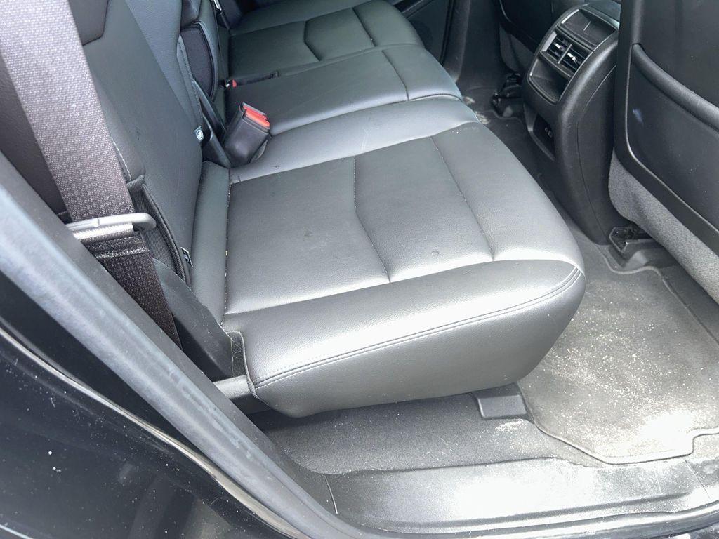 used 2023 Cadillac XT5 car, priced at $27,600