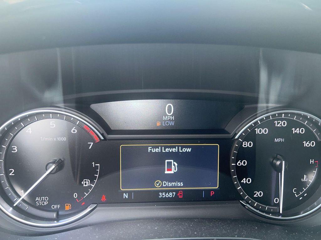 used 2023 Cadillac XT5 car, priced at $27,600