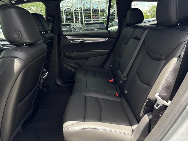 new 2025 Cadillac XT6 car, priced at $48,690