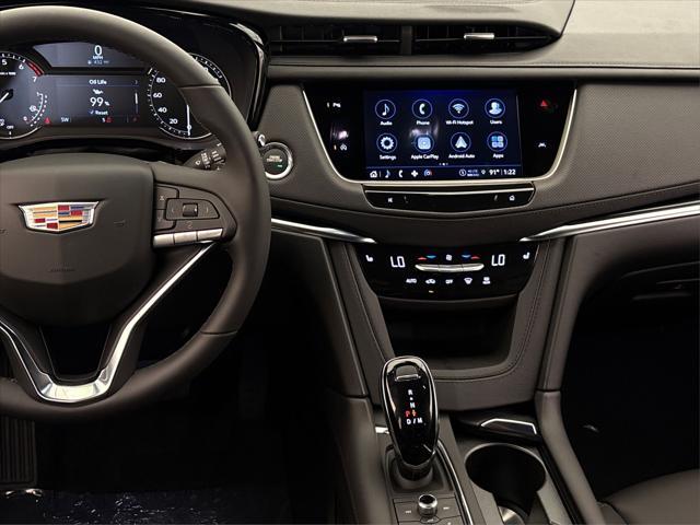 new 2025 Cadillac XT6 car, priced at $48,690