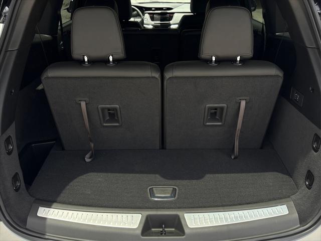 new 2025 Cadillac XT6 car, priced at $48,690
