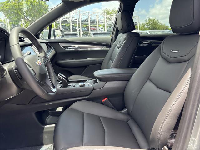 new 2025 Cadillac XT6 car, priced at $48,690