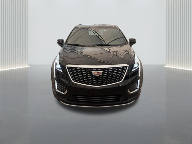 new 2025 Cadillac XT5 car, priced at $44,991