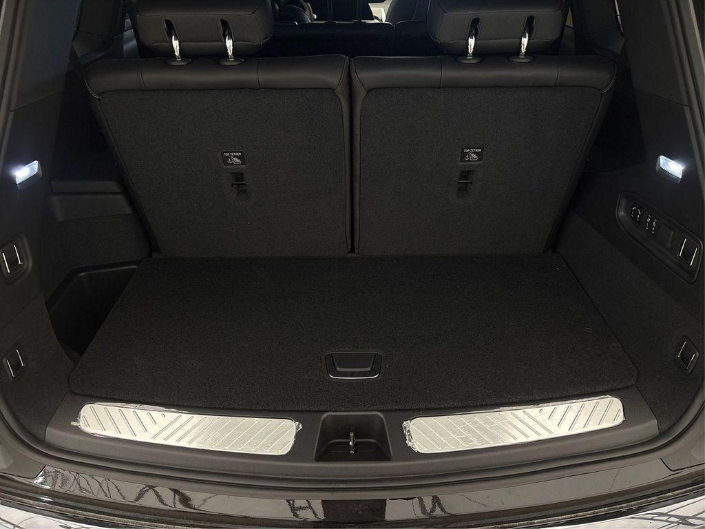 new 2026 Cadillac VISTIQ car, priced at $79,290
