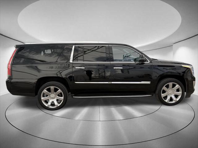 used 2020 Cadillac Escalade ESV car, priced at $46,500