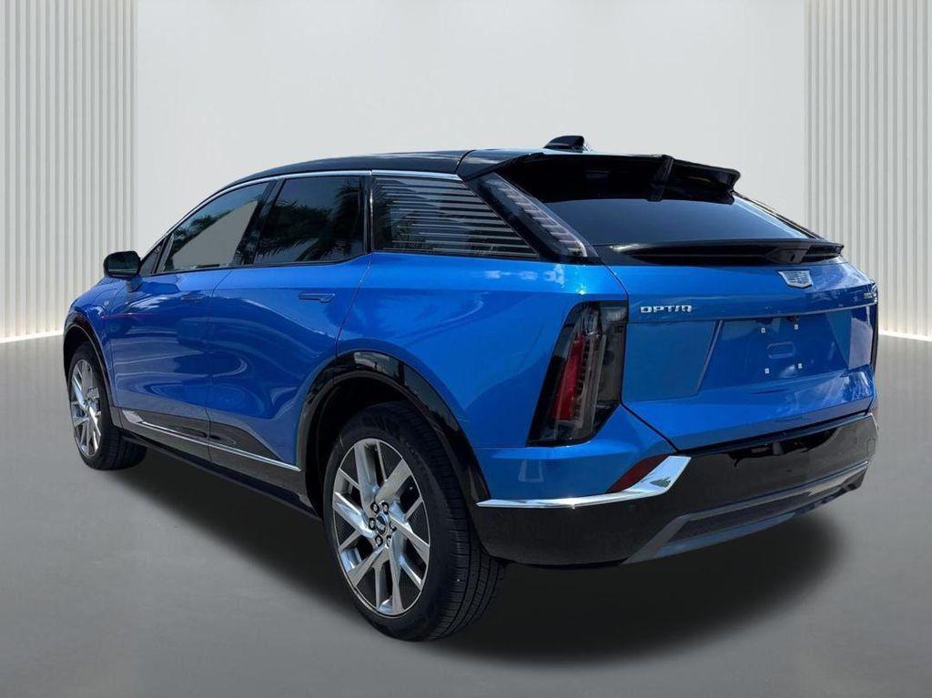 new 2025 Cadillac OPTIQ car, priced at $55,615