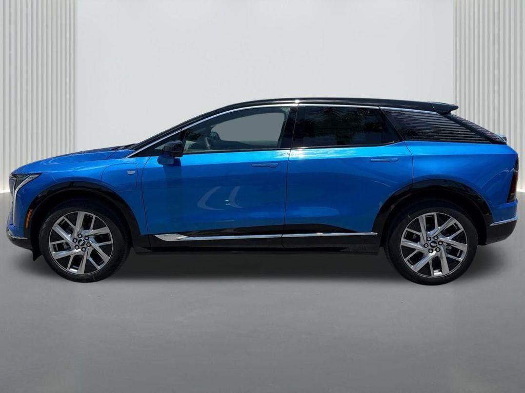 new 2025 Cadillac OPTIQ car, priced at $55,615