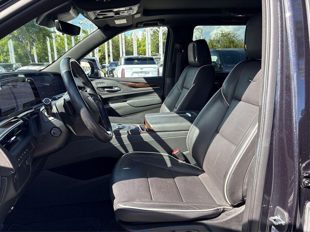 used 2022 Cadillac Escalade car, priced at $71,751