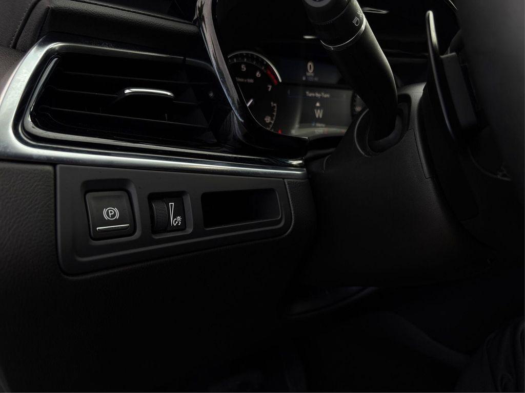 new 2025 Cadillac XT6 car, priced at $44,995