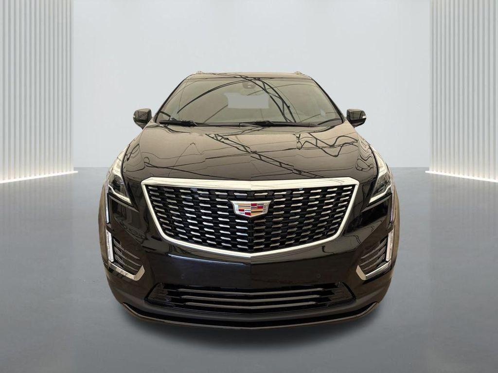 new 2025 Cadillac XT5 car, priced at $35,995