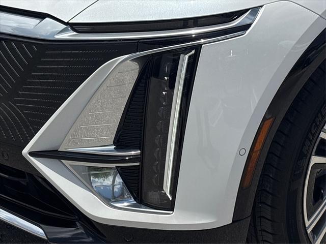 new 2025 Cadillac LYRIQ car, priced at $61,614