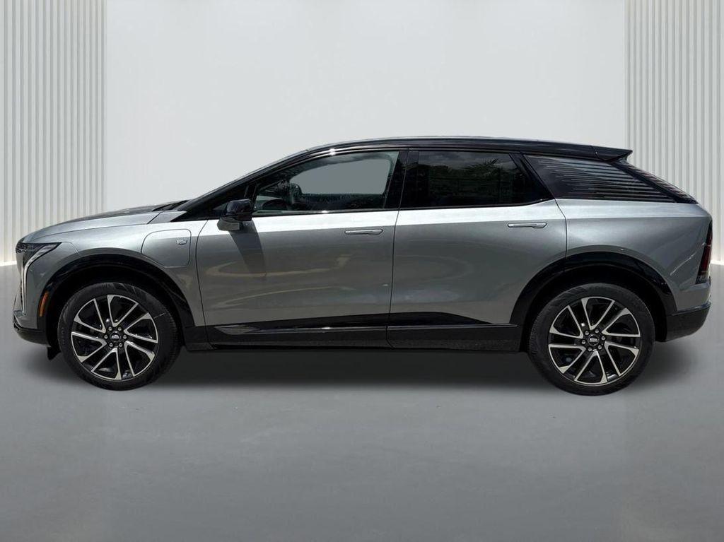 new 2025 Cadillac OPTIQ car, priced at $52,215