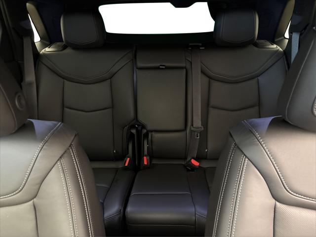 new 2025 Cadillac XT5 car, priced at $50,590