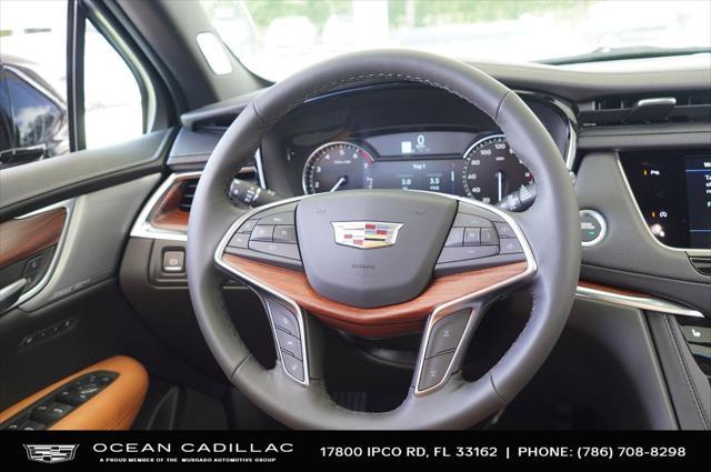 new 2025 Cadillac XT5 car, priced at $51,615