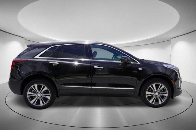 new 2025 Cadillac XT5 car, priced at $51,615