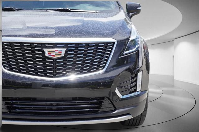 new 2025 Cadillac XT5 car, priced at $51,615