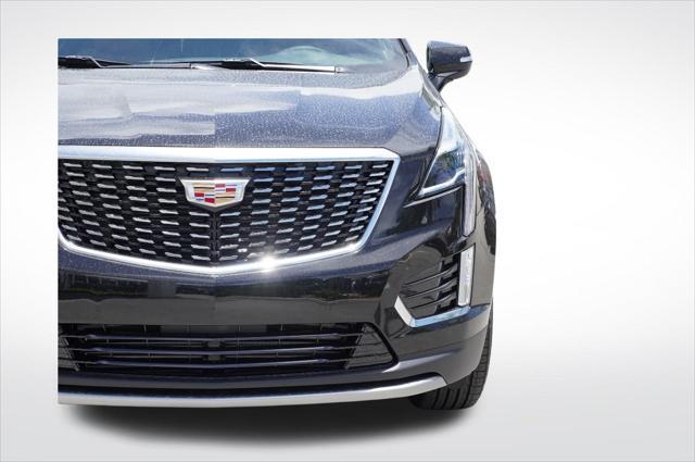 new 2025 Cadillac XT5 car, priced at $51,615