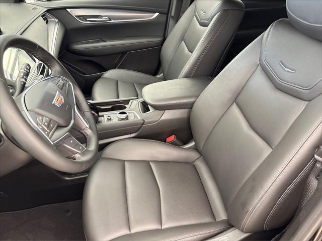 new 2024 Cadillac XT5 car, priced at $37,991