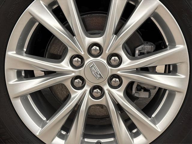 new 2024 Cadillac XT5 car, priced at $37,991