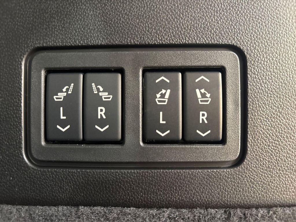 new 2025 Cadillac XT6 car