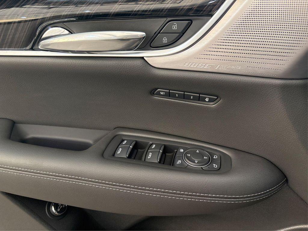 new 2025 Cadillac XT6 car